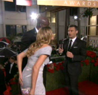 Illustration for article titled Live Blog: E!'s Golden Globes Red Carpet